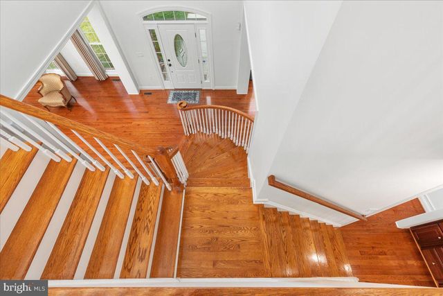 38786 RAMBLING FARM DR, Hamilton, VA 20158
