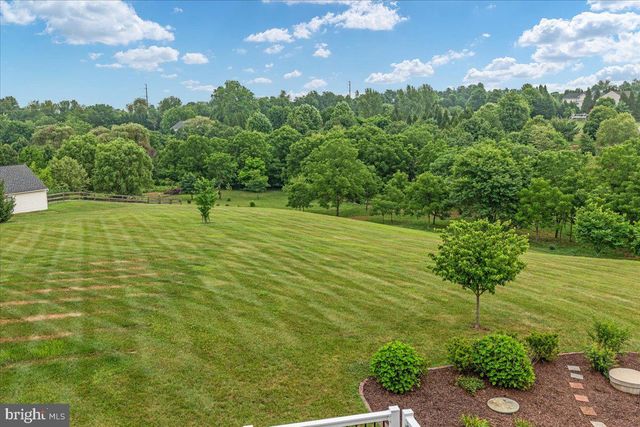 38786 RAMBLING FARM DR, Hamilton, VA 20158