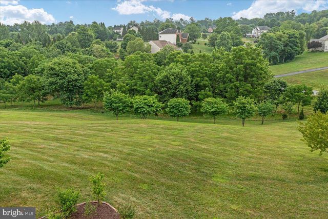 38786 RAMBLING FARM DR, Hamilton, VA 20158