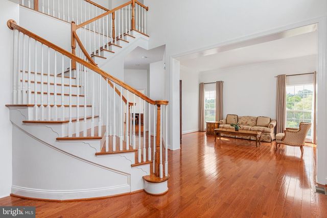 38786 RAMBLING FARM DR, Hamilton, VA 20158