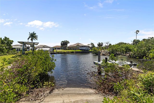 4020 PALM DRIVE, Punta Gorda, FL 33950