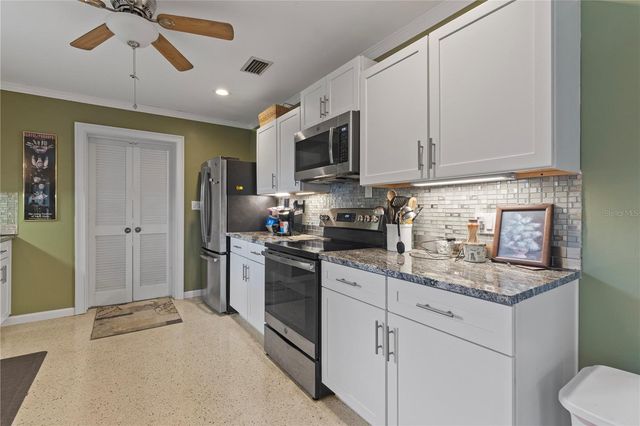 4020 PALM DRIVE, Punta Gorda, FL 33950