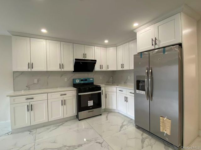 140-05 32nd Avenue 2, Flushing, NY 11354