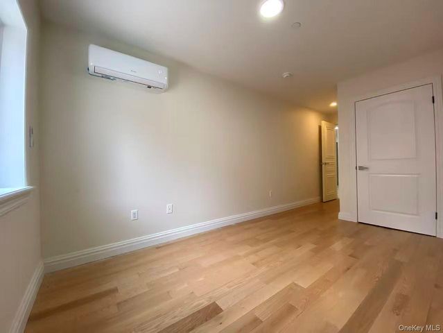 140-05 32nd Avenue 2, Flushing, NY 11354