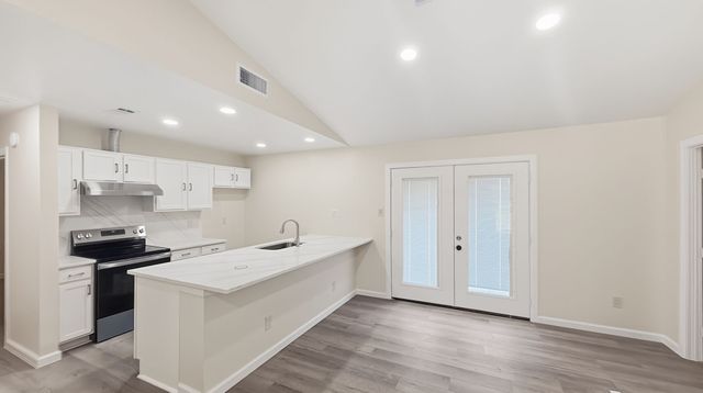 920 Carom Way, Dallas, TX 75217
