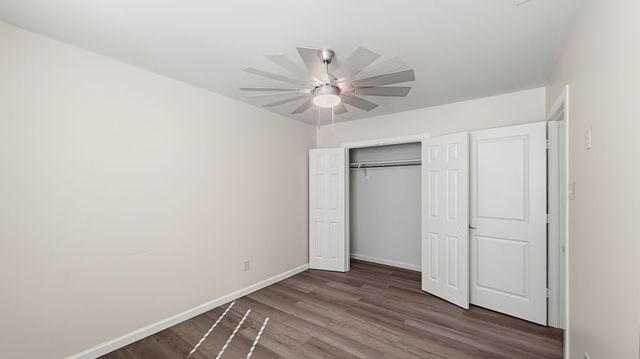 920 Carom Way, Dallas, TX 75217