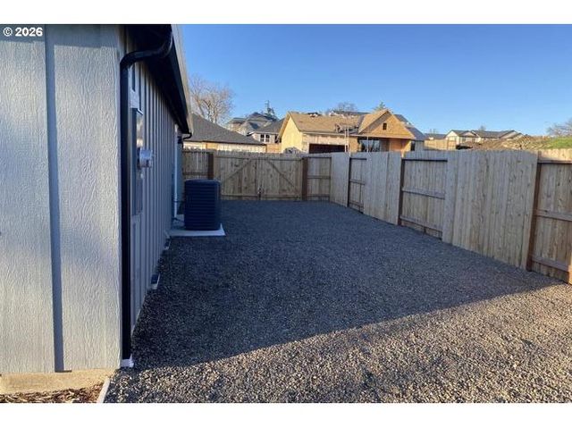 3360 bryson Way, Medford, OR 97504