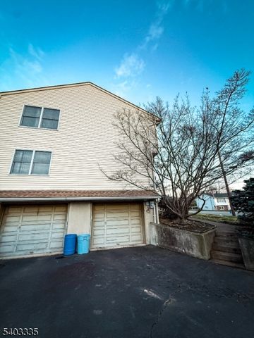 7 Walray Ave, North Haledon Boro, NJ 07508