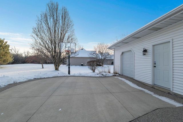 4411 113th STREET, Pleasant Prairie, WI 53158