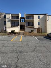 10122 CAMPUS WAY S #202-1A, Upper Marlboro, MD 20774