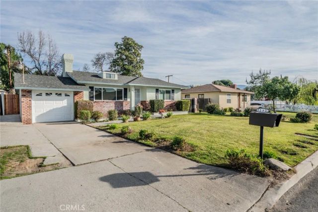 1232 W Alexander Avenue, San Bernardino, CA 92405