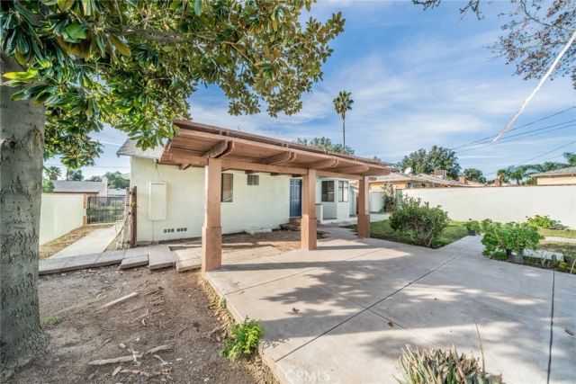 1232 W Alexander Avenue, San Bernardino, CA 92405