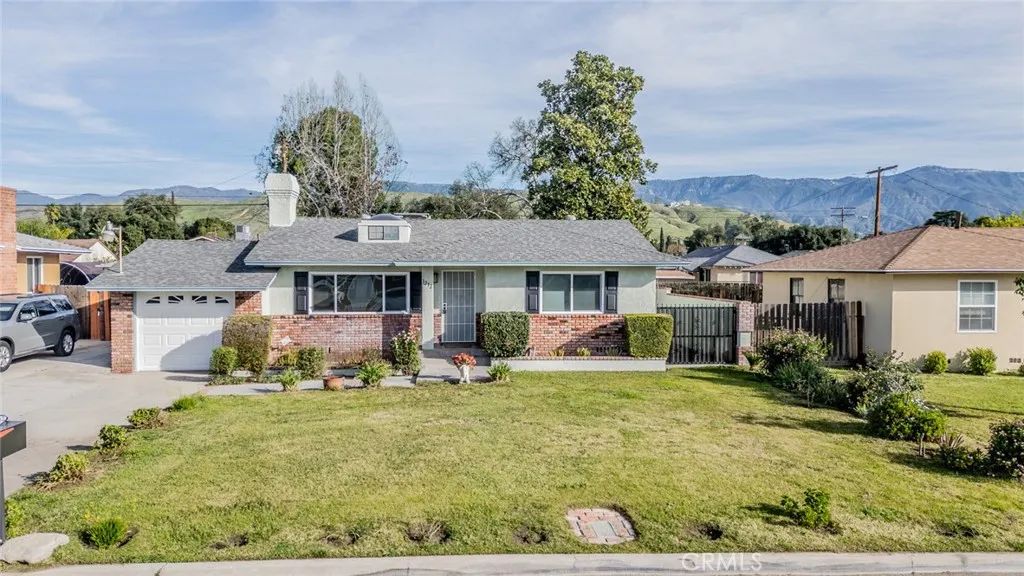 1232 W Alexander Avenue, San Bernardino, CA 92405