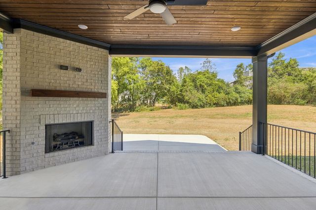 713 Adkisson Ln, Nashville, TN 37205