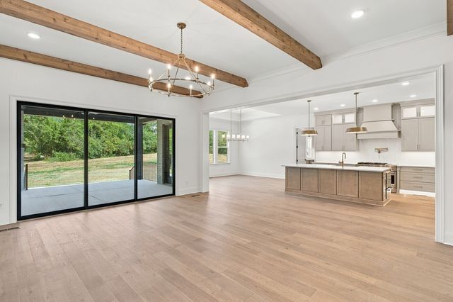 713 Adkisson Ln, Nashville, TN 37205