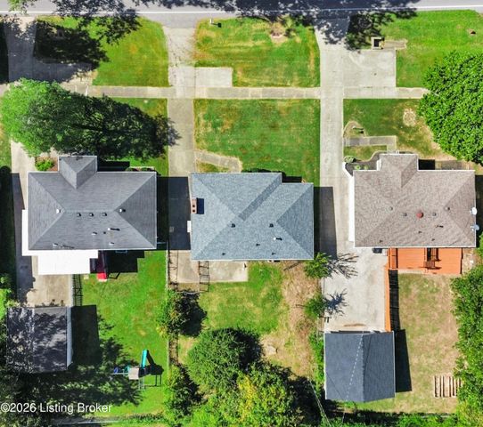 7539 Manslick Rd, Louisville, KY 40214