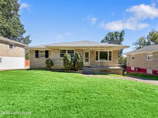 7539 Manslick Rd, Louisville, KY 40214