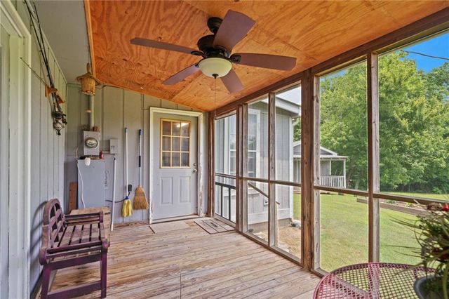 404 Davis W Road, Fairmount, GA 30139