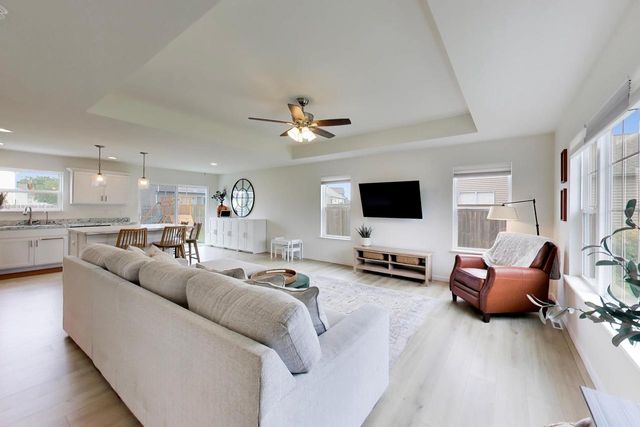 1420 E Longneedle LANE, Elkhorn, WI 53121