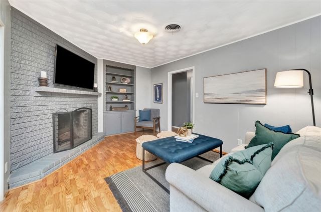 700 Kindred Lane, Richardson, TX 75080