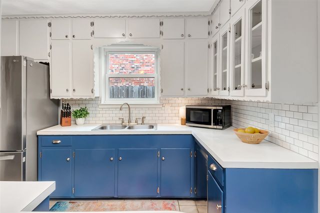 700 Kindred Lane, Richardson, TX 75080