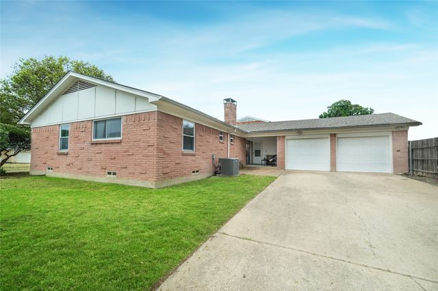 700 Kindred Lane, Richardson, TX 75080