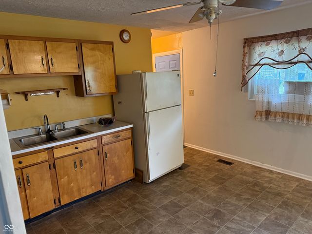 3722 Celtic Drive, Indianapolis, IN 46235
