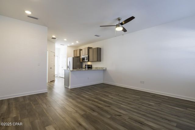 5860 Tyndall Place, Panama City, FL 32404