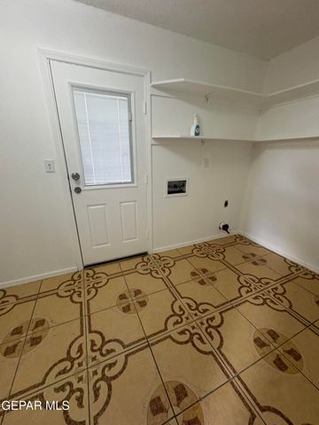 3444 TASCOSA Street, El Paso, TX 79936