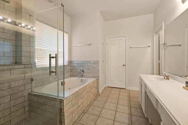 4146 S Webber Drive, Pearland, TX 77584
