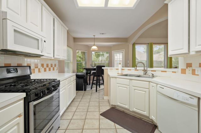 4146 S Webber Drive, Pearland, TX 77584