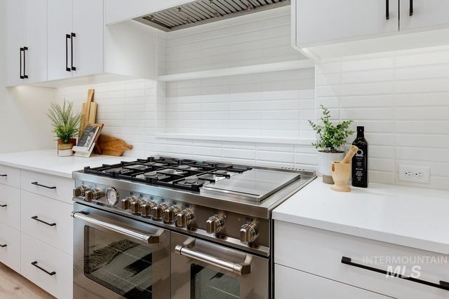 9835 Meadow Park Blvd, Middleton, ID 83644