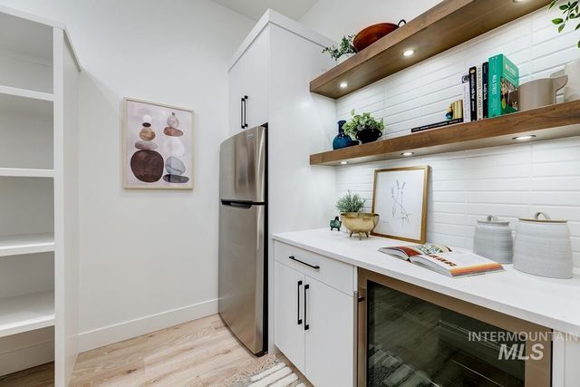 9835 Meadow Park Blvd, Middleton, ID 83644