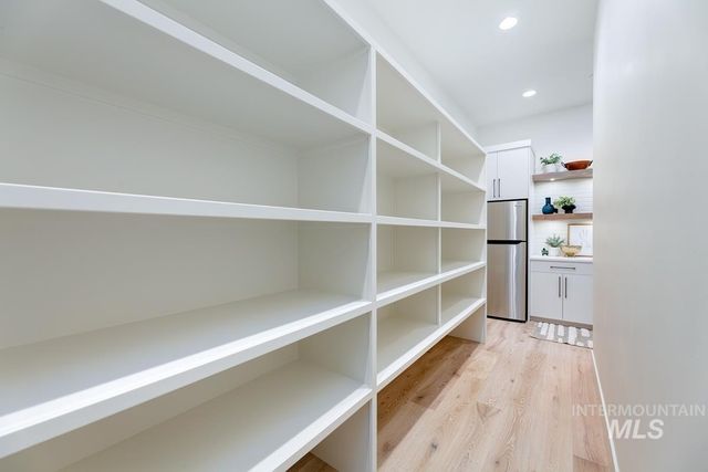 9835 Meadow Park Blvd, Middleton, ID 83644