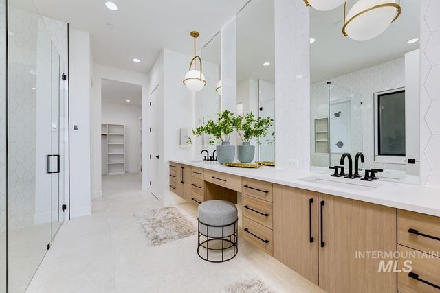 9835 Meadow Park Blvd, Middleton, ID 83644