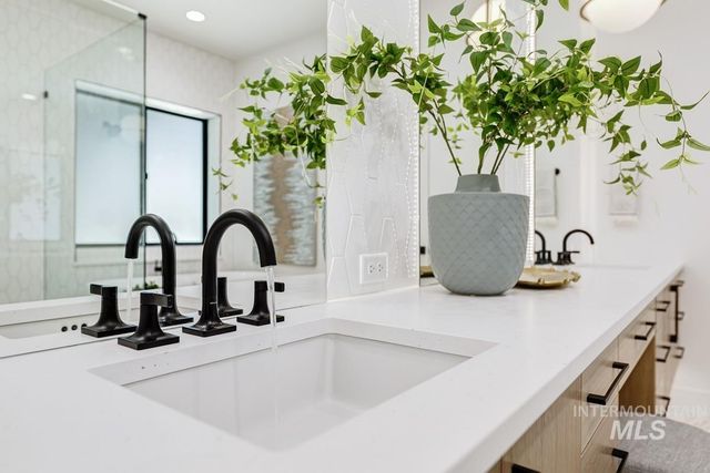 9835 Meadow Park Blvd, Middleton, ID 83644