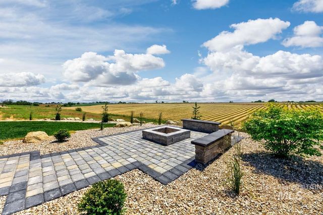 9835 Meadow Park Blvd, Middleton, ID 83644