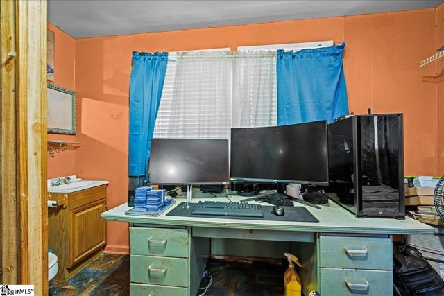 202 Vermont Drive, Gaffney, SC 29341