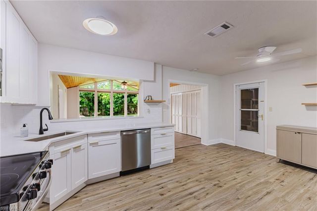 1310 La Faunce WAY, Fort Myers, FL 33919
