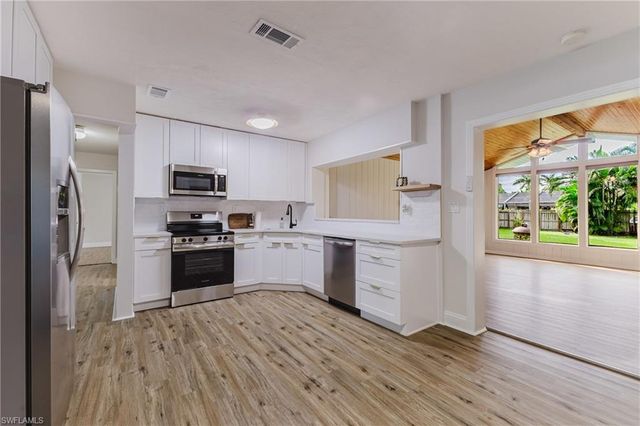 1310 La Faunce WAY, Fort Myers, FL 33919