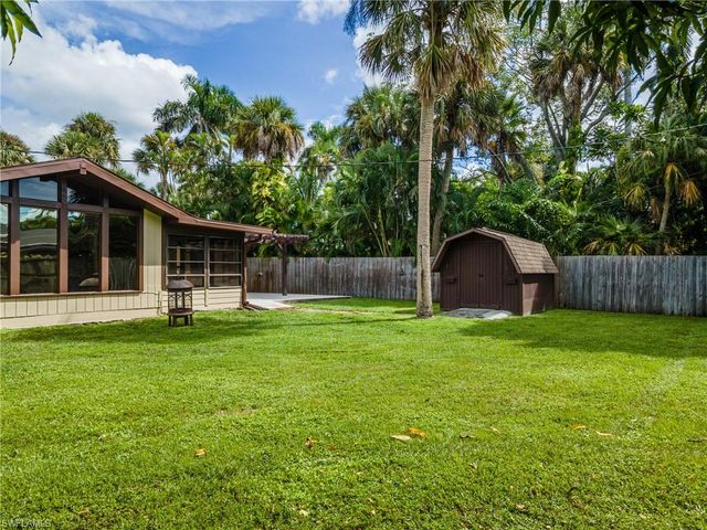 1310 La Faunce WAY, Fort Myers, FL 33919