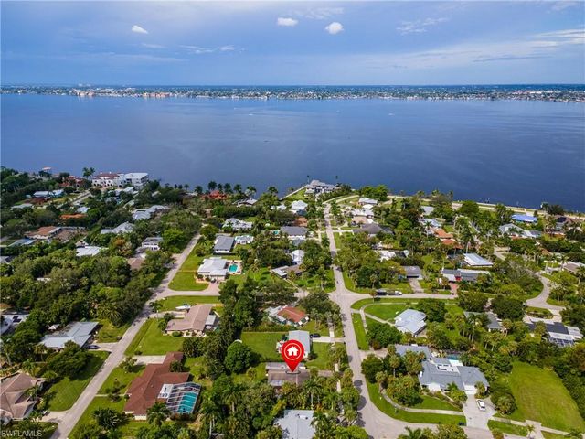 1310 La Faunce WAY, Fort Myers, FL 33919