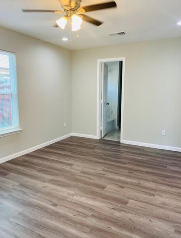 8027 Herschelwood Street, Houston, TX 77033