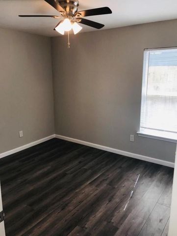 8027 Herschelwood Street, Houston, TX 77033