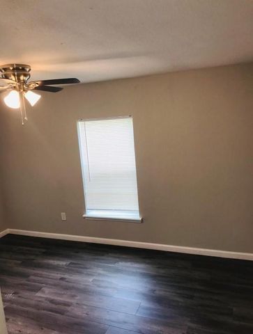 8027 Herschelwood Street, Houston, TX 77033