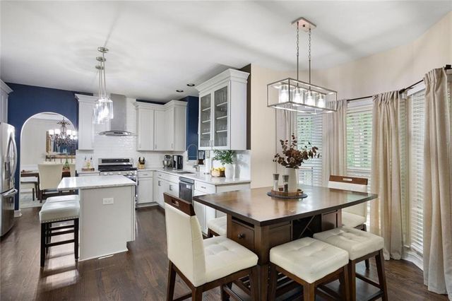 512 Cypress Pointe, Woodstock, GA 30189