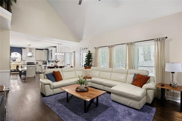 512 Cypress Pointe, Woodstock, GA 30189