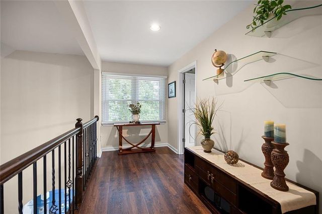 512 Cypress Pointe, Woodstock, GA 30189