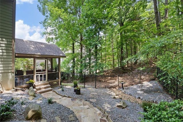 512 Cypress Pointe, Woodstock, GA 30189