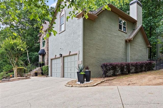 512 Cypress Pointe, Woodstock, GA 30189